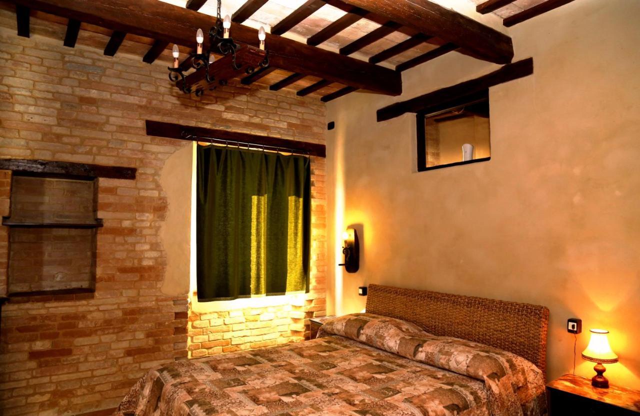Abbadia di Fiastra B&B Mik E Ramo المظهر الخارجي الصورة