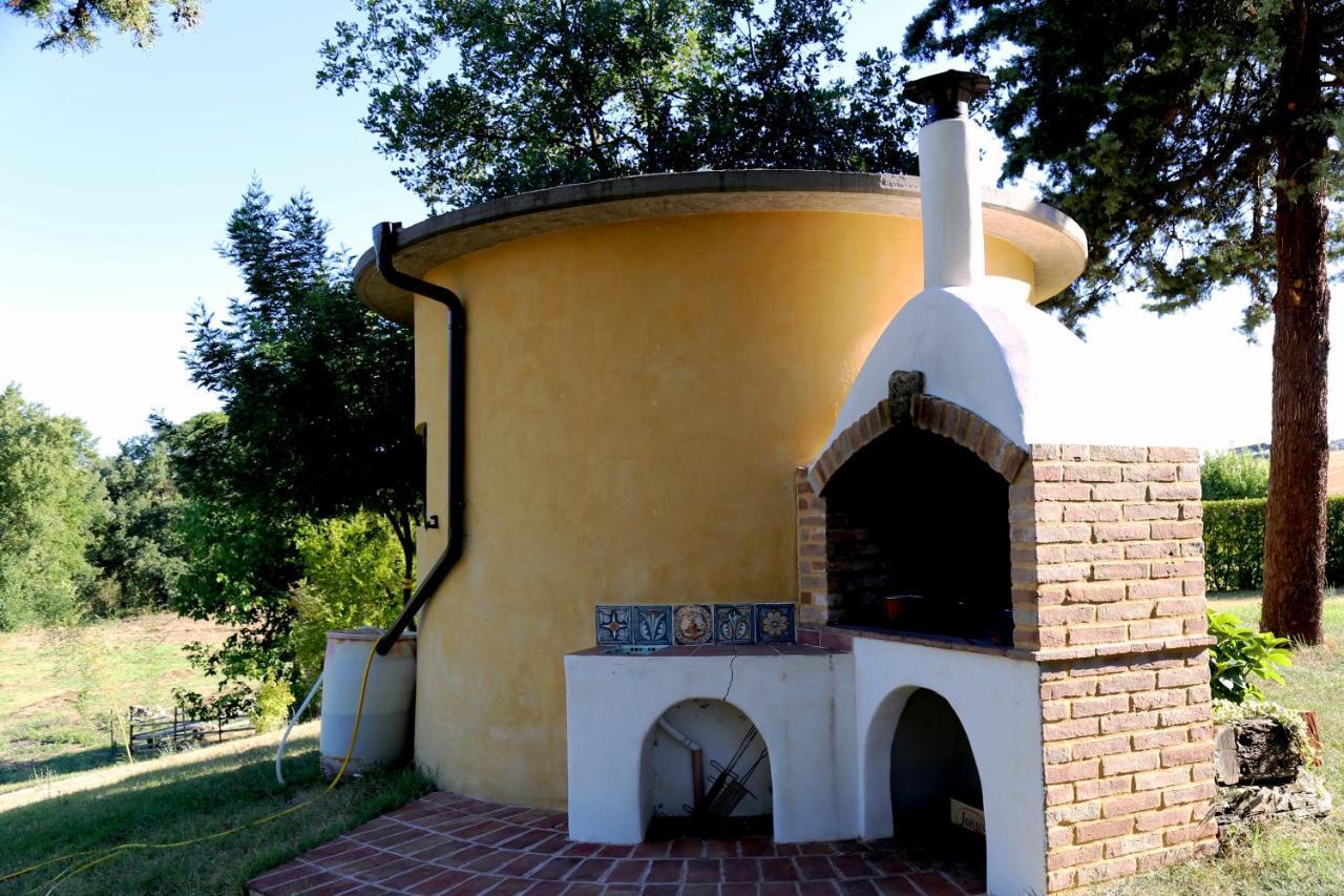 Abbadia di Fiastra B&B Mik E Ramo المظهر الخارجي الصورة